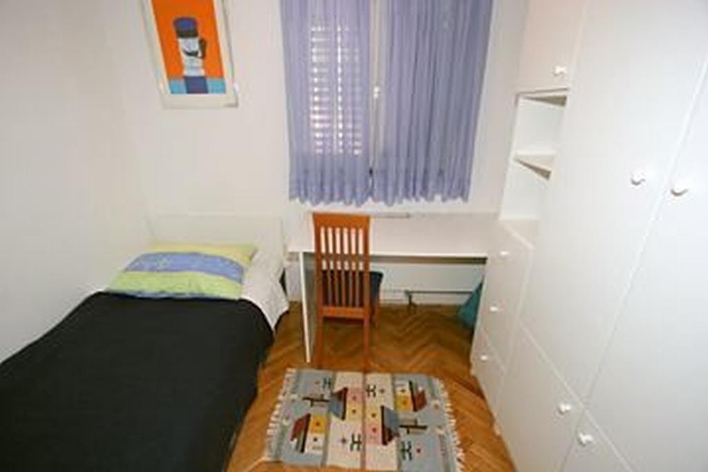 Apartments Toni Two Igrane Esterno foto